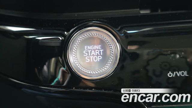 Genesis G80 (RG3) Gasoline 3.5 Turbo AWD 2025 — фото 30