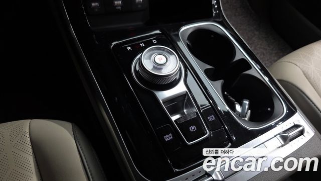 Kia Carnival (IV) Gasoline 9-Seater Noblesse 2023 — фото 9
