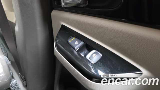 Kia Carnival (IV) Gasoline 9-Seater Noblesse 2023 — фото 22
