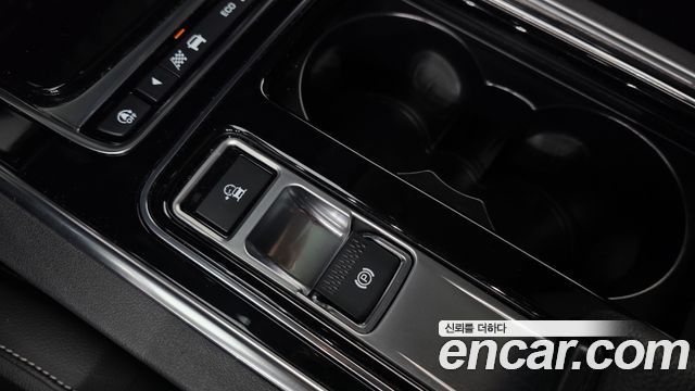 Jaguar XE 20d R-Sport 2019 — фото 18