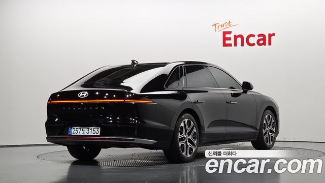 Hyundai Grandeur Hybrid (GN7) Exclusive 2023 — фото 2