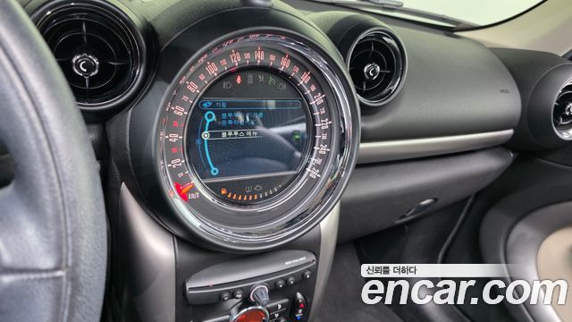 MINI Cooper D Countryman ALL4 1st 2016 — фото 14