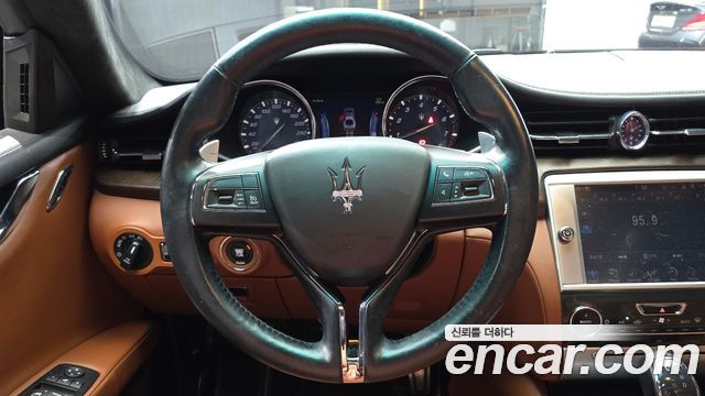 Maserati Quattroporte S Q4 3.0 V6 2016 — фото 13