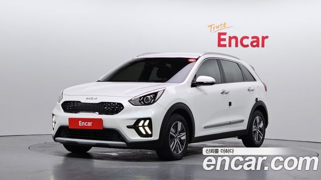 Kia Niro 1.6 HEV Prestige 2022 — фото 1