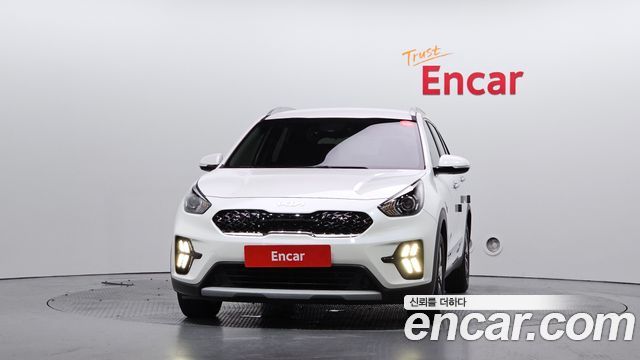 Kia Niro 1.6 HEV Prestige 2022 — фото 3
