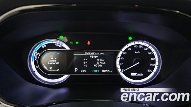 Kia Niro 1.6 HEV Prestige 2022 — фото 8