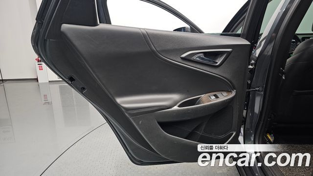 Chevrolet Malibu 1.5 Turbo LTZ 2017 — фото 25