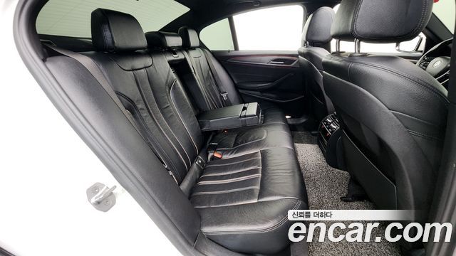 BMW 5 Series (G30) 530i xDrive M Sport Package 2017 — фото 19