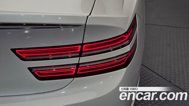Genesis Electrified G80 (RG3) e-AWD 2022 — фото 23
