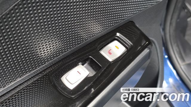 KG Mobility (SsangYong) Tivoli Air Diesel RX 4WD 2016 — фото 17