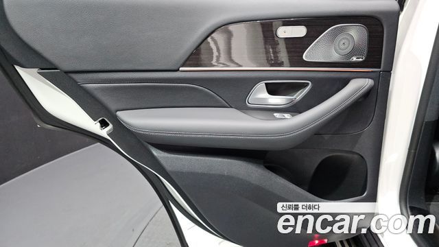 Mercedes-Benz GLE-Class (W167) GLE400d 4MATIC Coupe 2023 — фото 25