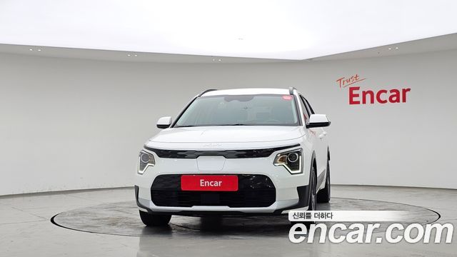 Kia Niro EV Air 2023 — фото 3