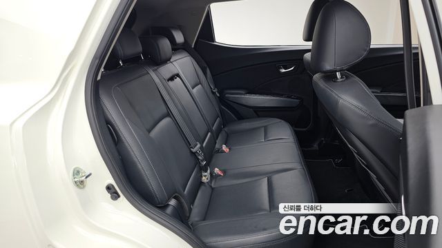 KG Mobility (SsangYong) Very New Tivoli Gasoline 1.5 2WD V3 2022 — фото 12