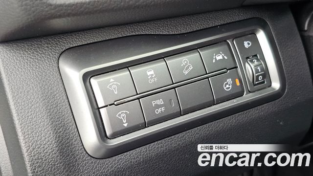 KG Mobility (SsangYong) Very New Tivoli Gasoline 1.5 2WD V3 2022 — фото 17