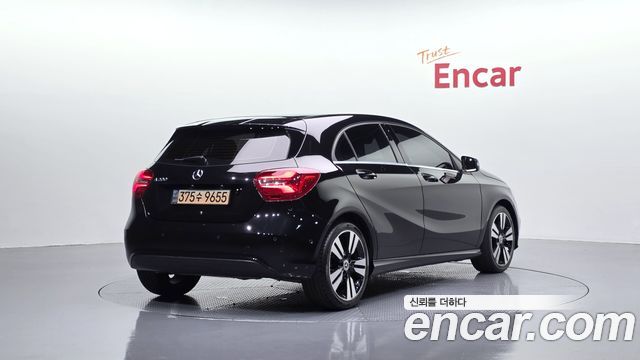 Mercedes-Benz A-Class (W176) A200 2018 — фото 2