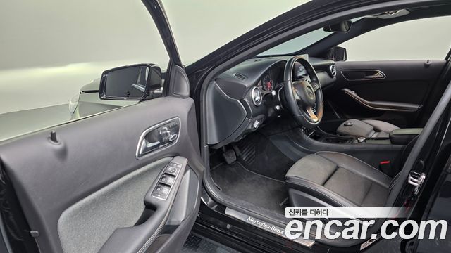 Mercedes-Benz A-Class (W176) A200 2018 — фото 10