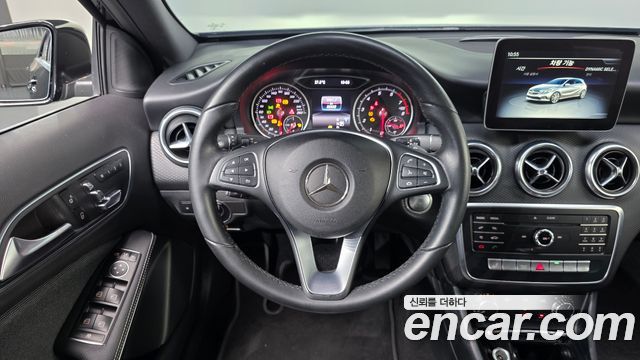 Mercedes-Benz A-Class (W176) A200 2018 — фото 13