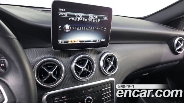Mercedes-Benz A-Class (W176) A200 2018 — фото 14