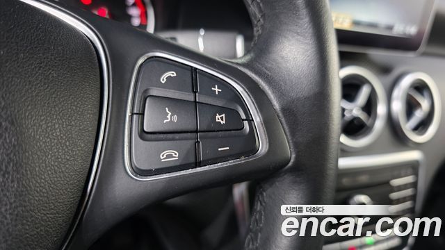 Mercedes-Benz A-Class (W176) A200 2018 — фото 19