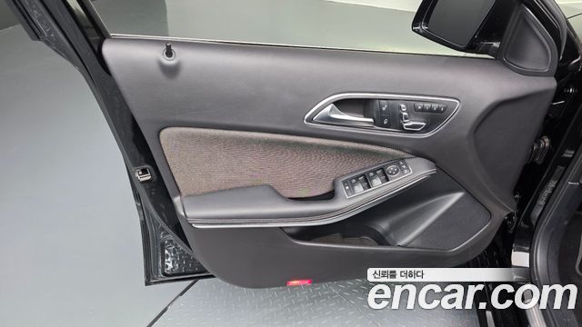 Mercedes-Benz A-Class (W176) A200 2018 — фото 24