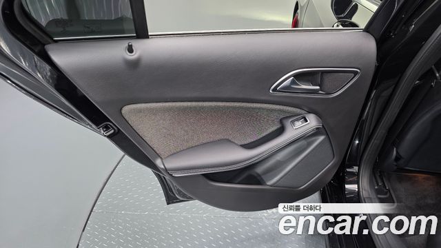 Mercedes-Benz A-Class (W176) A200 2018 — фото 25