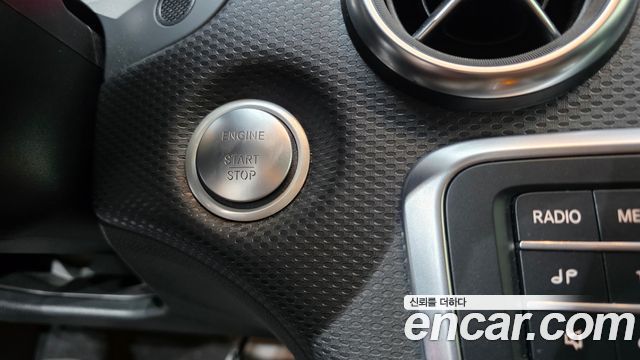 Mercedes-Benz A-Class (W176) A200 2018 — фото 27