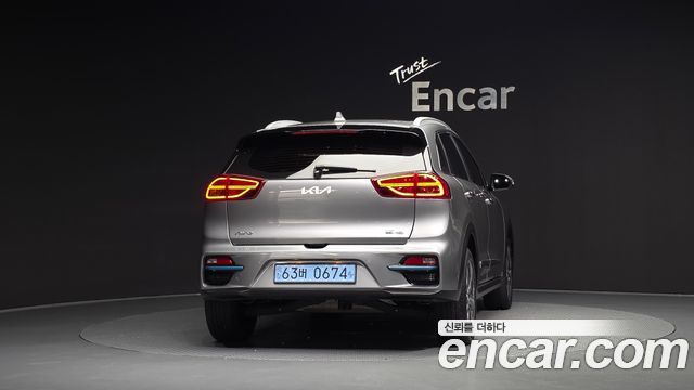 Kia Niro EV Noblesse 2022 — фото 4