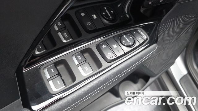 Kia Niro EV Noblesse 2022 — фото 27