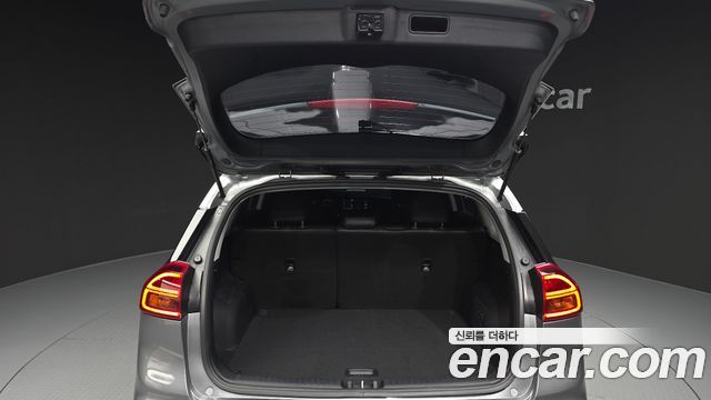 Kia Niro EV Noblesse 2022 — фото 30