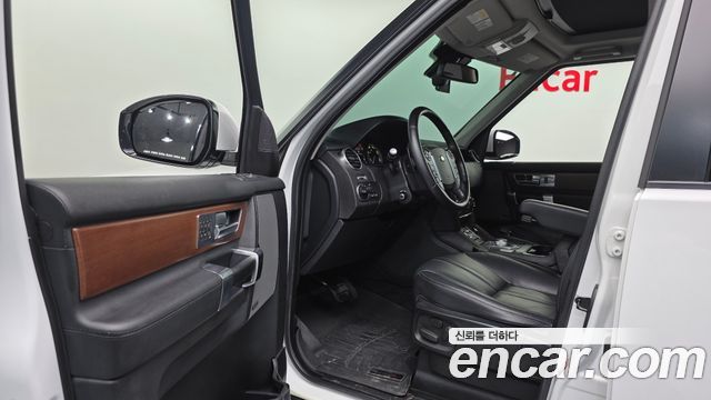 Land Rover Discovery 4 3.0 SDV6 HSE 2016 — фото 10