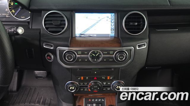 Land Rover Discovery 4 3.0 SDV6 HSE 2016 — фото 14