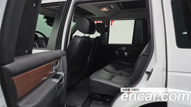 Land Rover Discovery 4 3.0 SDV6 HSE 2016 — фото 16