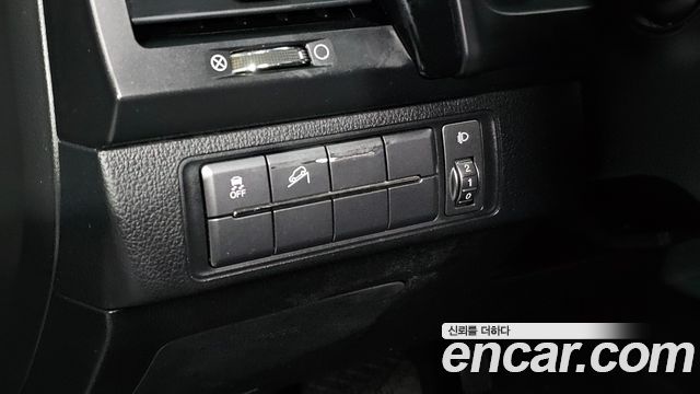 KG Mobility (SsangYong) Rexton Sports Diesel 2.2 4WD Prestige 2021 — фото 27