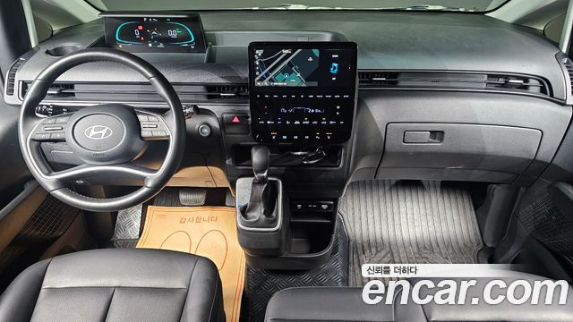 Hyundai Staria HEV 1.6 Tourer 11-Seater Modern 2025 — фото 7