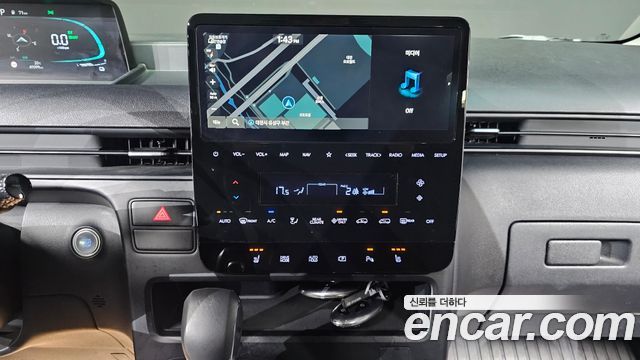 Hyundai Staria HEV 1.6 Tourer 11-Seater Modern 2025 — фото 11