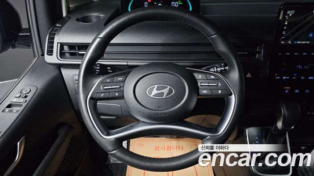 Hyundai Staria HEV 1.6 Tourer 11-Seater Modern 2025 — фото 12