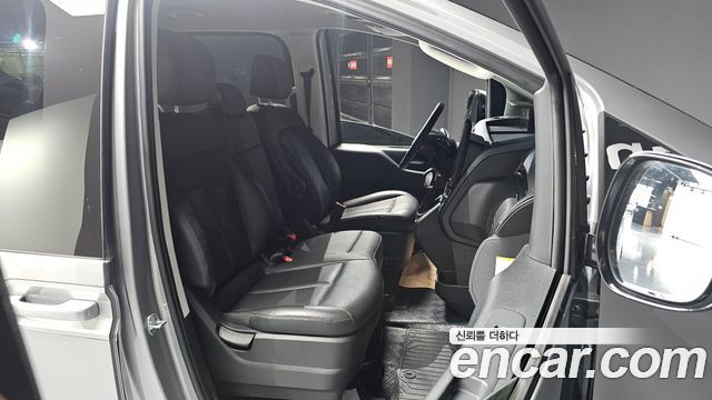 Hyundai Staria HEV 1.6 Tourer 11-Seater Modern 2025 — фото 17
