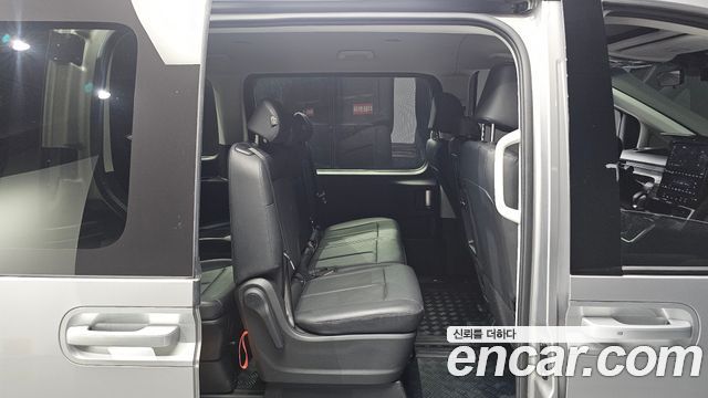 Hyundai Staria HEV 1.6 Tourer 11-Seater Modern 2025 — фото 18