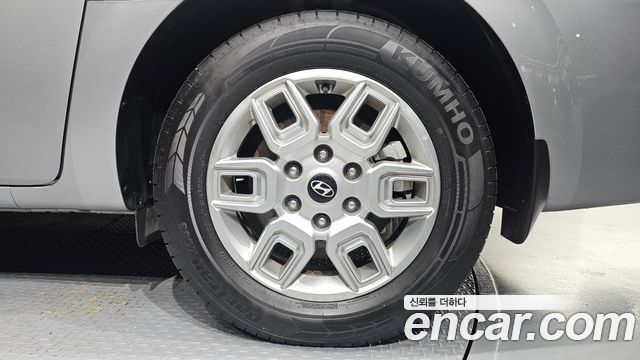 Hyundai Staria HEV 1.6 Tourer 11-Seater Modern 2025 — фото 21