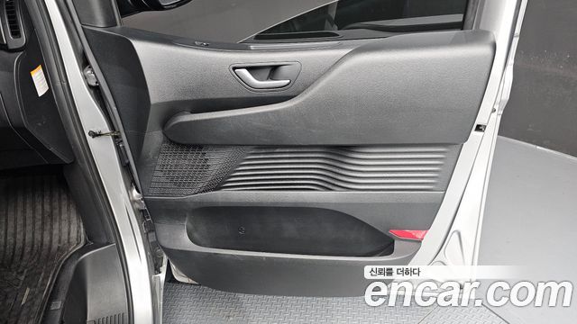 Hyundai Staria HEV 1.6 Tourer 11-Seater Modern 2025 — фото 25