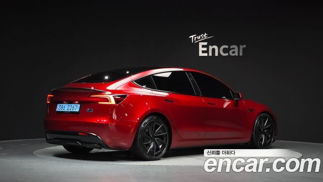 Tesla Model 3 Performance AWD 2024 — фото 2