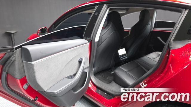 Tesla Model 3 Performance AWD 2024 — фото 32
