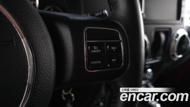 Jeep Wrangler (JK) 2.8 Diesel Rubicon 2Door 2012 — фото 16
