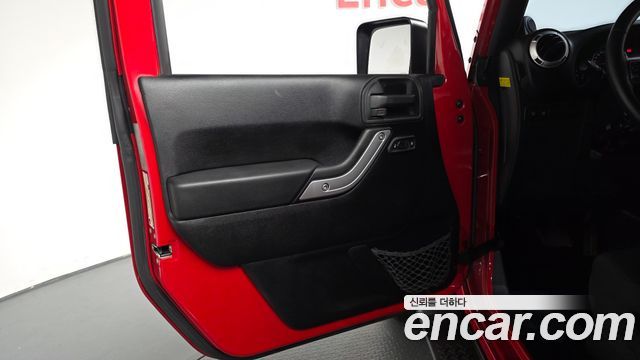 Jeep Wrangler (JK) 2.8 Diesel Rubicon 2Door 2012 — фото 24