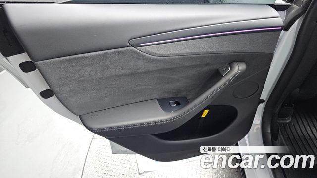 Tesla Model Y Long Range AWD 2025 — фото 25
