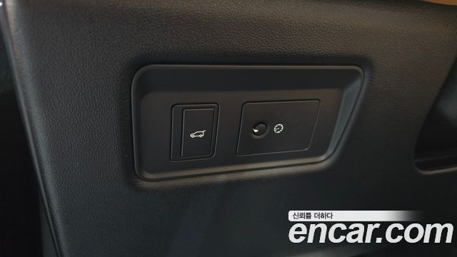Land Rover Range Rover Sport (II) 3.0 SDV6 HSE Dynamic 2018 — фото 29