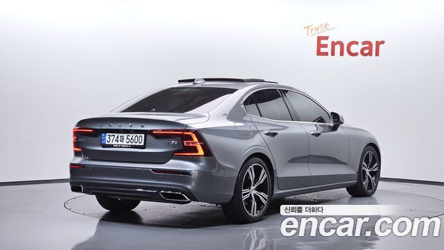 Volvo S60 (III) T5 Inscroption 2020 — фото 2