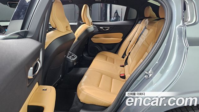 Volvo S60 (III) T5 Inscroption 2020 — фото 12