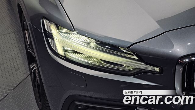 Volvo S60 (III) T5 Inscroption 2020 — фото 22
