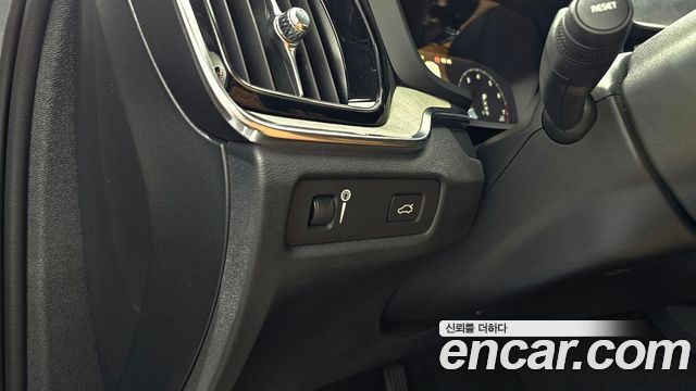 Volvo S60 (III) T5 Inscroption 2020 — фото 28